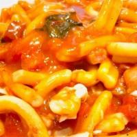 Gf Tonarelli Amatriciana · GF Pasta, pancetta , pecorino pepato , milled tomato San Marzano