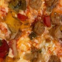 Vegan Salsiccia · tomato san marzano sauce , vegan mozzarella , vegan sausage, caramelized onion, roasted pepp...