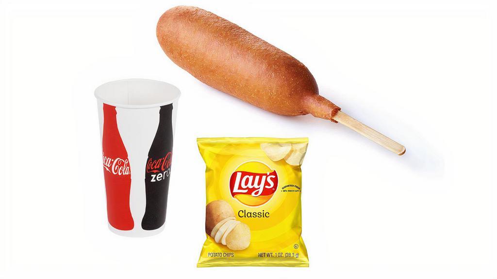 Corn Dog Combo · Delicious chicken corn dog paired with original lays and a 24 oz Fountain drink of your choice from the list below.
Includes ketchup and mustard.