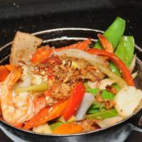 Rice In Clay Pot With Seafood 海鮮煲仔飯 Com Tay Cam Hai San · Rice in clay pot with shrimp, squid, scallop, fish cakes, and assorted vegetables. 煲仔飯內有蝦, 鱿...