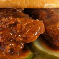 Nashville Hot Sandwich · Nashville Hot Sauce, Pickles