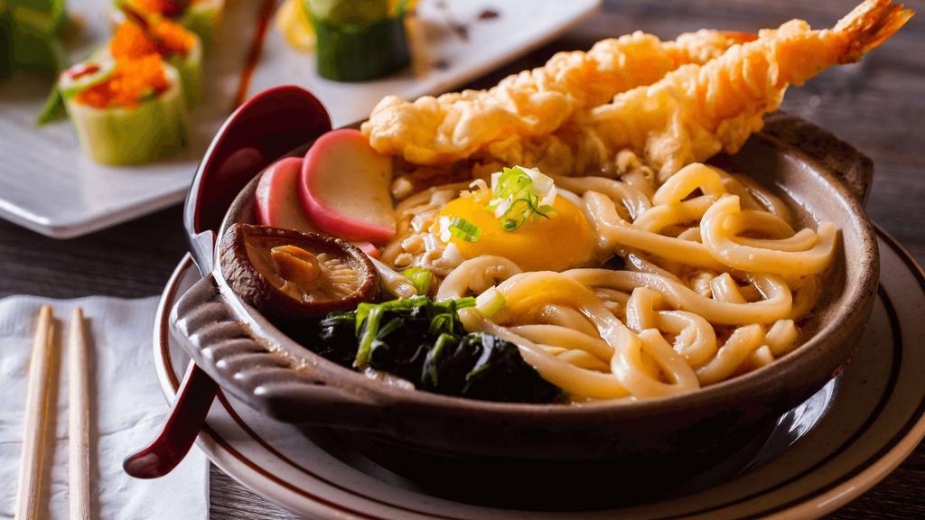 Nabeyaki Udon · Hot-pot with fishflake, chicken, egg, tempura shrimp.
