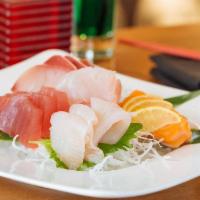 Sashimi Platter · 15 Pieces of Assorted Sashimi