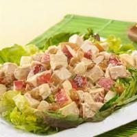 Chunky Chicken Salad · Fresh iceberg lettuce, tomatoes, onion, green peppers, black and green olives and cheese wit...
