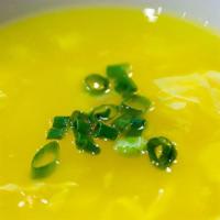 Egg Drop Soup (Large) · Crispy noodle soup.