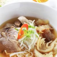  Beef Noodle Soup With Special Beef Combination / Phở Đặc Biệt · Round steak, brisket, meatballs, tendon, flank and tripe