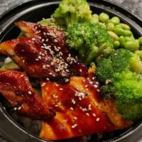 Unagi Salmon Bowl · eel, cooked salmon, edamame beans, steamed broccoli, avocado with rice