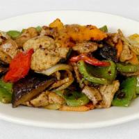 Hunan-Style Sliced Pork 🌶 · 湖南肉片 — Sliced pork sautéed with black mushrooms & bamboo shoots, in a spicy black bean sauce...