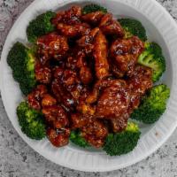 大 General Tso'S Chicken 大 · Hot and spicy. Chunks of chicken lightly fried with hot spicy sauce. This plate was devised ...