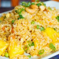 Pineapple Fried Rice (Chicken) · Onions, peas, carrots, pineapples, and cashews.
