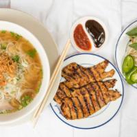 Pho Ga Nuong · Pho with grilled chicken.