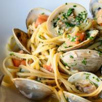 Linguini Vongole · littleneck clams, pepper flakes, tomato, parsley, white wine, lemon, garlic