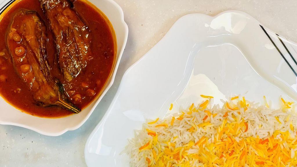 خورشت قیمه بادمجان / Gheymeh Persian Beef Stew · Veal meat, tomatoes, yellow split peas onion, dried lime, eggplant.