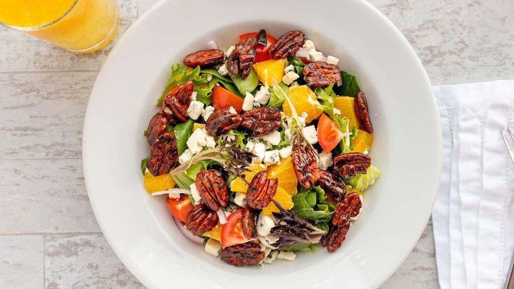 Bistro · Greens with cherry tomatoes, red onions, candied pecans and oranges with gorgonzola cheese and balsamic vinaigrette.