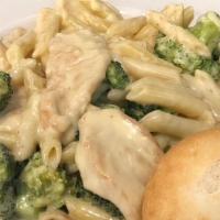 Chicken Broccoli Penne · Alfredo sauce or garlic butter .