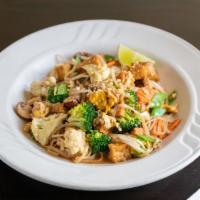 Tofu Pad Thai · Pad Thai Dau Hu - Rice noodles, egg, bean sprout, peanuts, fried shallot (MUST be prepared w...