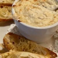 Alan'S Famous Crab Dip · Served with toasty French bread.