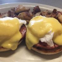 Traditional Benedict · poached egg, Canadian bacon, hollandaise.