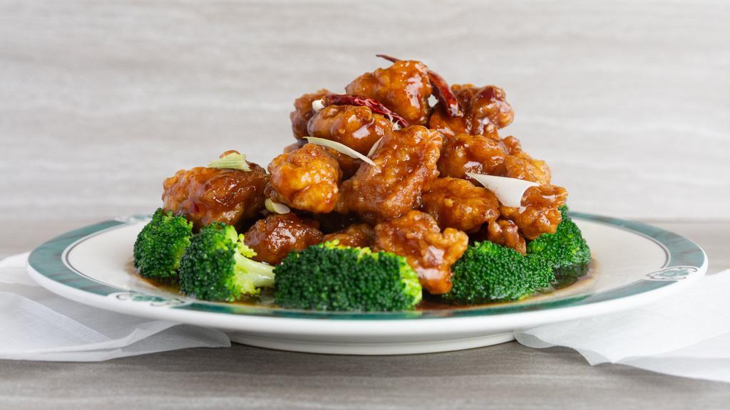 General Tso'S Chicken · Hot & spicy. Fried boneless chicken with broccoli cook in our chef's special sauce.