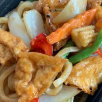 Udon Garlic · Stir-fried Japanese udon noodles in garlic sauce with mix vegetable.