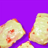Strawberry Cake Edible · Infused strawberry cake with cake batter drizzle.

500mg