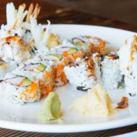 Sushi & Sashimi Combination · 1 roll, five pieces sushi and 10 pieces sashimi.