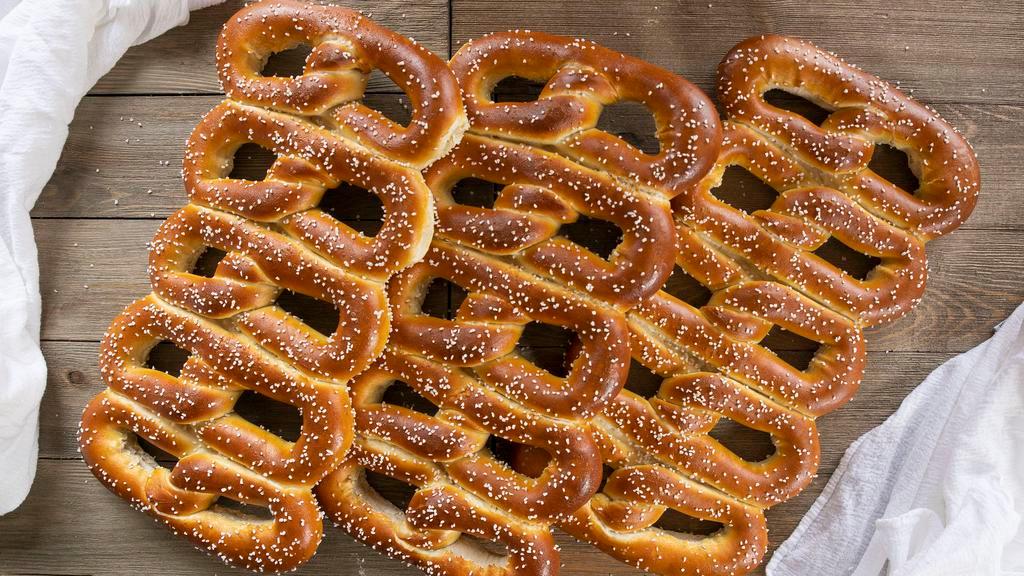 20 Pretzels · 20 Regular size pretzels