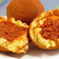 Beef Potatoes Ball · Potato ball stuffed with ground beef (Bola de papa rellena de carne molida).