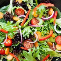 Garden Salad (V) · Green salad with mixed vegetables.