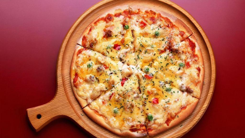 Chicken Bacon Ranch · Traditional tossed and thin crust pizza.