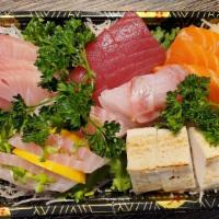 Sashimi Regular · Fifteen pieces assorted sashimi.
