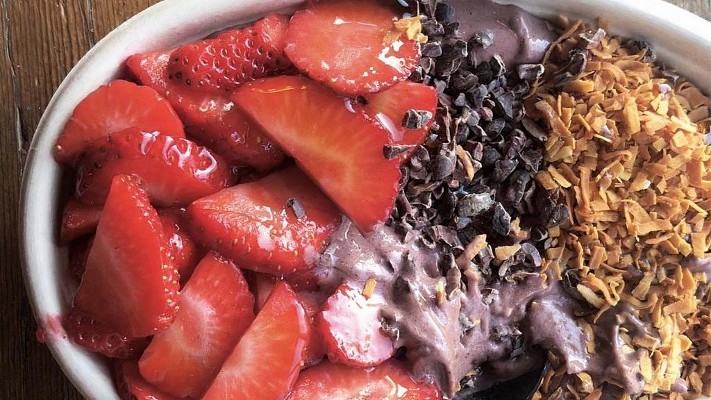 Acai Bowl · Organic steel cut oatmeal with fresh Strawberry & Blueberry .
Dates , Nutella , Sliced Almonds , Honey and Chia Seeds