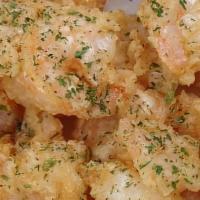 6 Pieces Shrimp Marinara Platter · Jumbo shrimp, sauteed fresh garlic, spicy tomato sauce over pasta. Served with garlic knots.