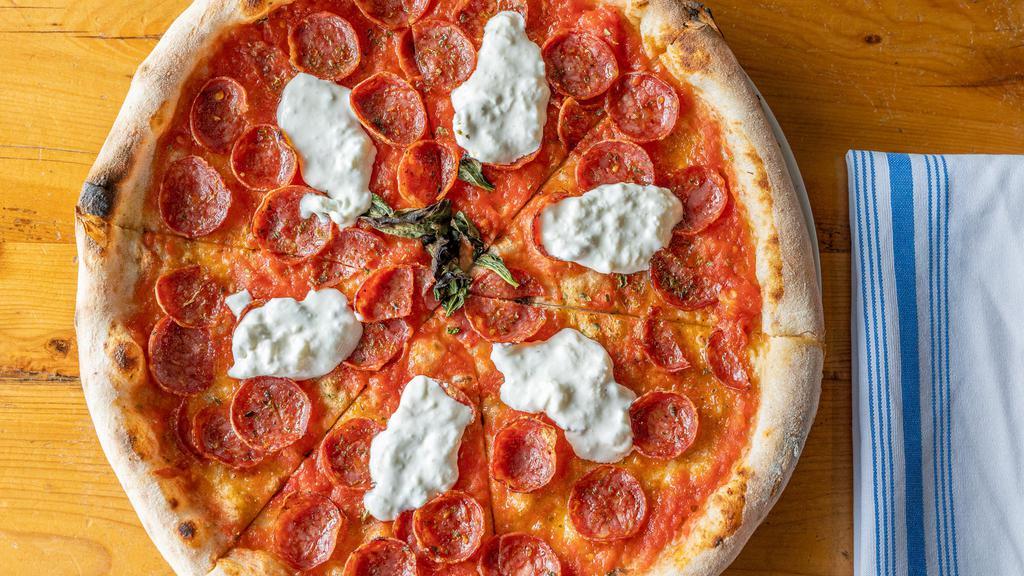 Rossa Pizza · Tomato, Pepperoni, Garlic, Housemade Stracciatella.