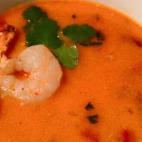 Sopa De Mariscos / Shrimps Soup · Sopa de mariscos con camarones, vieiras, calamares, pescado, mejillones, almejas, verduras. ...