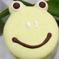 Matcha Macaron · 