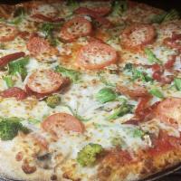 Veggie Feast Pizza · Fresh Slice Tomatoes ,Fresh Mushrooms, Fresh Green Pepper, Fresh Broccoli, Vidalia Onion, Ro...