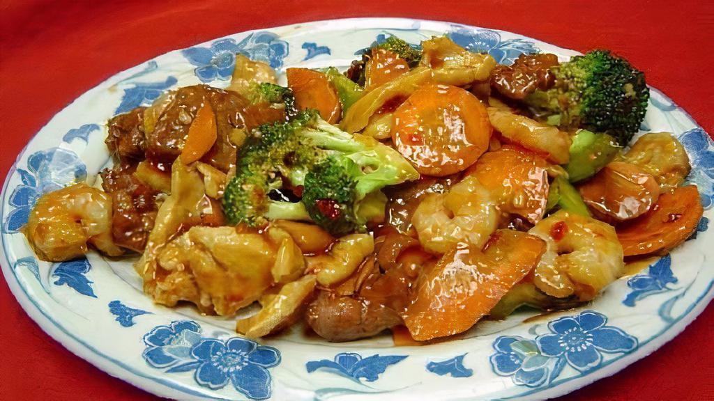 Triple Delight · Jumbo shrimp, chicken and beef with mixed vegetables in brown sauce. Enjoy your family.