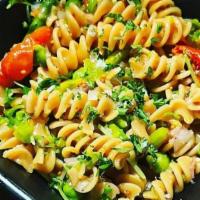 Verdura Antipasto · Gluten free red lentil rotini pasta, asparagus, sun dried tomatoes, green garbonzo, shallots...