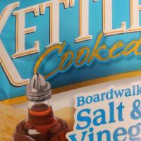 Herr'S Kettle Salt & Vinegar Chips · 