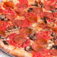 Pepperoni & Fresh Mushrooms Pizza (16