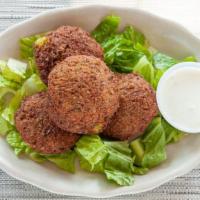 Falafel · Comes with pita bread and sauce