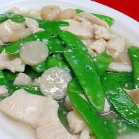 Chicken With Snow Peas · white sauce
served with steamed rice
