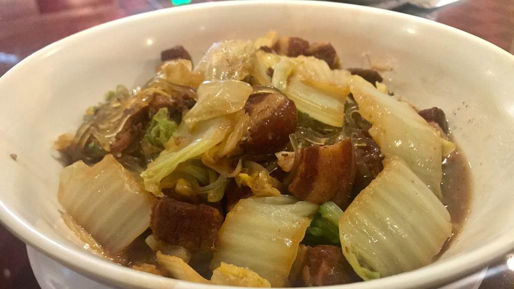 Stewed Pork With Chinese Cabbage 红烧肉白菜 · 