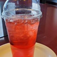 Strawberry Ice Tea 草莓冰茶 · 