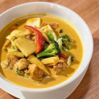 Yellow Curry (Mild Spice) · Coconut Yellow Curry, Onion, Bell Pepper, Potato