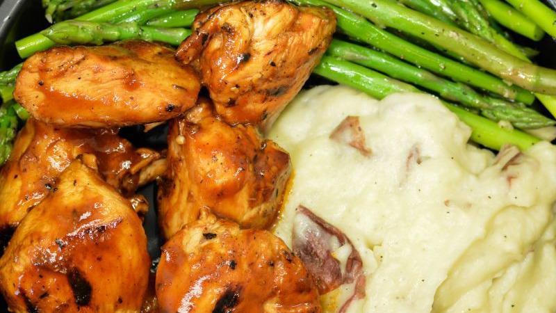 Gluten-Free Bbq Marinated Chicken Tip Entree · Boneless chicken marinated in choice of Italian dressing or bbq sauce. Served with choice of two sides. Gluten free.