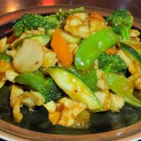 Chicken With Garlic Sauce · Spicy. Tender chicken and vegetables with chef's special spicy ginger-garlic soy sauce.