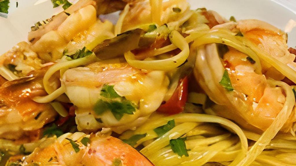 Linguini Scampi
 · Fresh shrimp, Roma tomato, garlic, in a white wine lemon butter sauce.