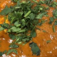 Paneer Makhani · Homemade cheese sautéed in butter with fresh herbs and spices, garnish with fresh coriander.